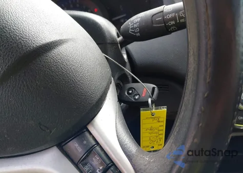 2013 Honda Insight Lx from USA, damaged, VIN JHMZE2H57DS006424